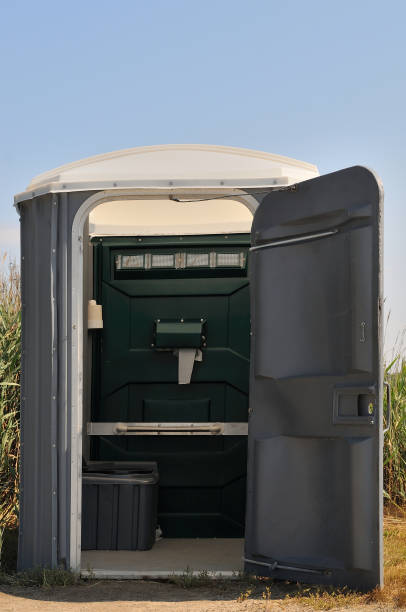 Best Portable toilet rental cost  in Neffs, OH